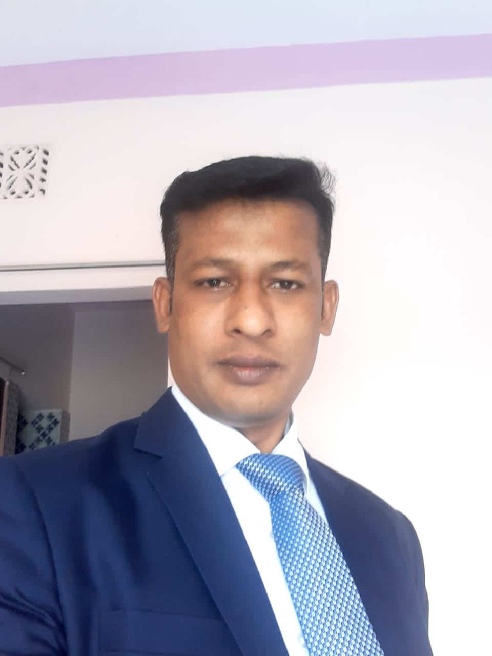 Incharge Photo
