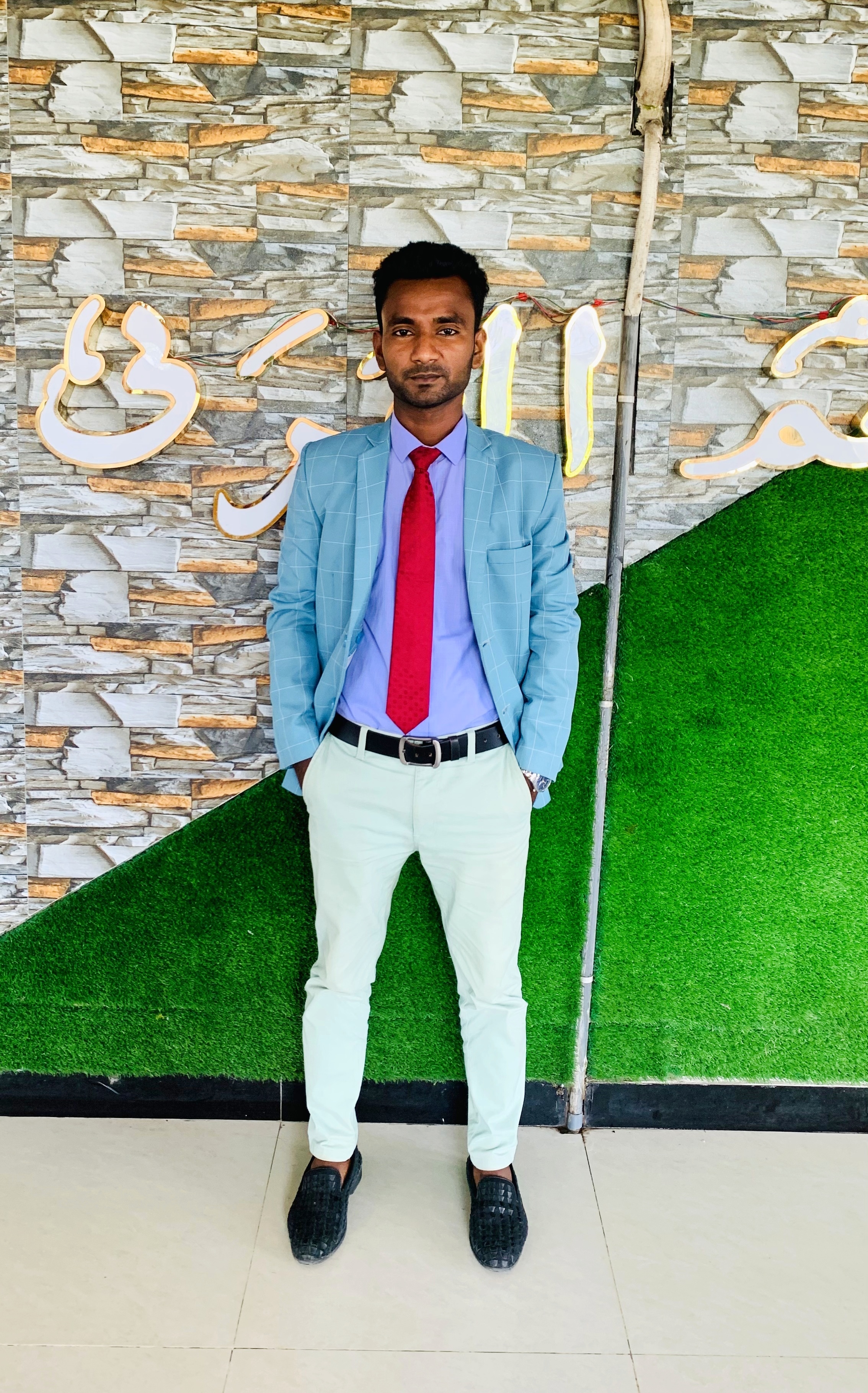 Incharge Photo